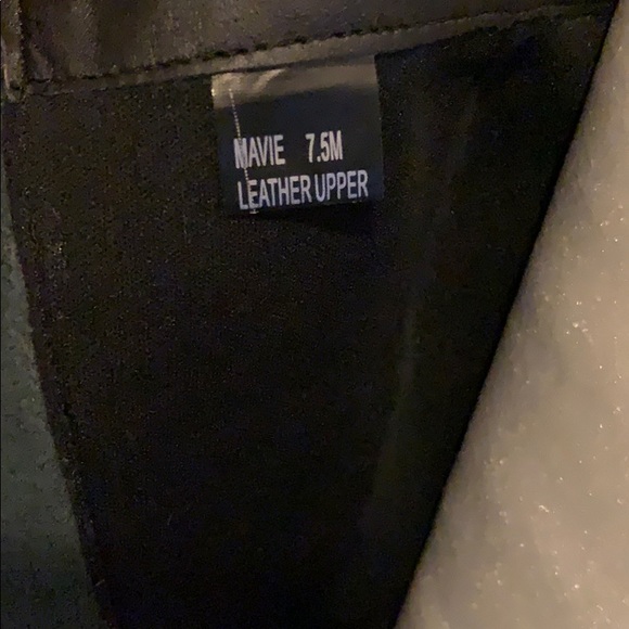 Black leather knee high boots. - Picture 5 of 7